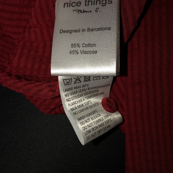 NWT red button down blouse - Picture 9 of 12